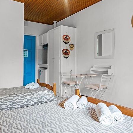 Oceanis Rooms Mikros Gialos Exterior foto