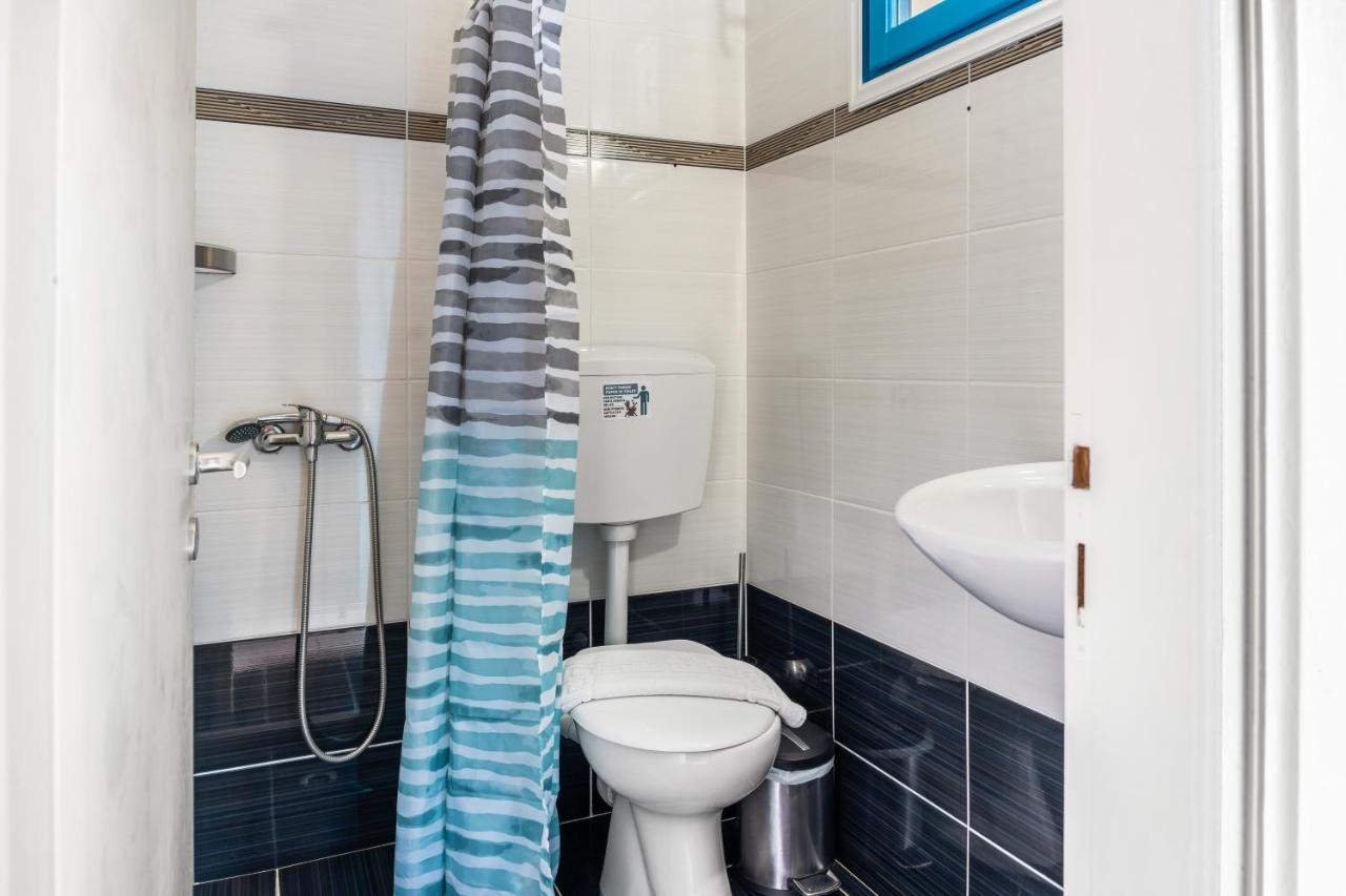 Oceanis Rooms Mikros Gialos Exterior foto