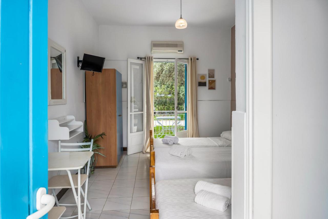 Oceanis Rooms Mikros Gialos Exterior foto